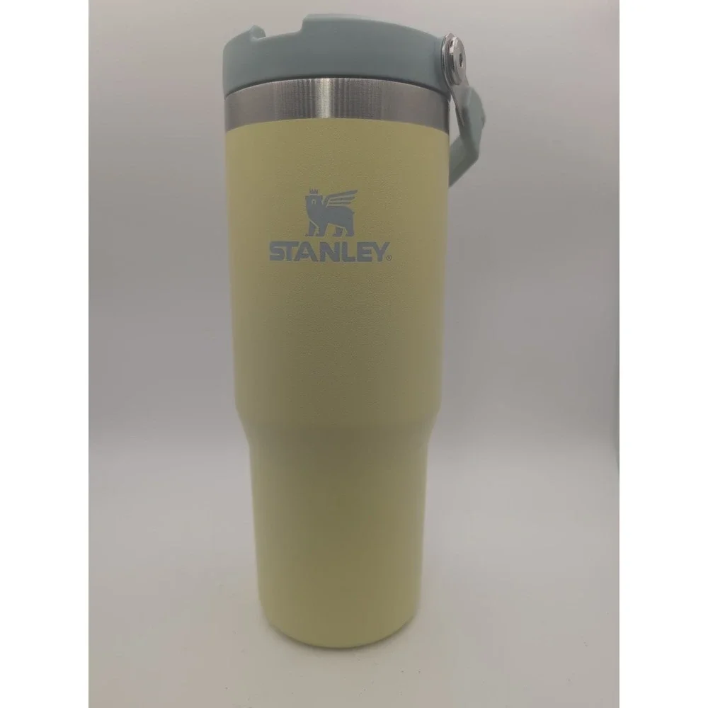 Stanley The Ice Flow 30-Ounce Flip Straw Tumbler in Pomelo Size 30 Oz - Picture 1 of 6